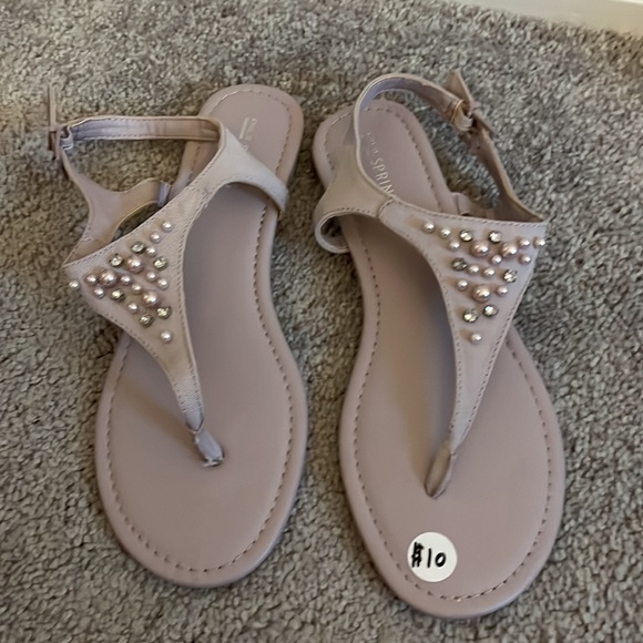 Shoes - Picture 14 of 16